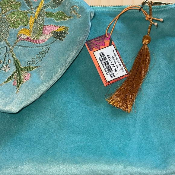 Powder UK Hummingbird luxury velvet embroidered pouch w/tassel-2 available-NWT - Picture 8 of 16